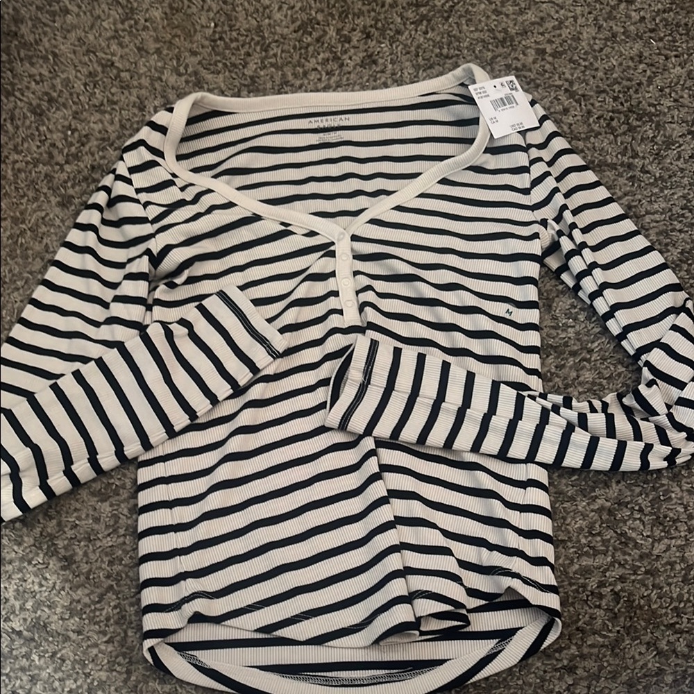 American Eagle Striped Black and White Women's Top